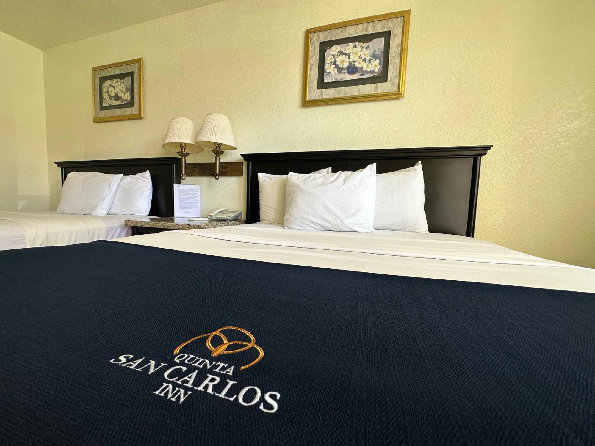 Hotel Quinta San Carlos Inn Manuel Valdez Exteriör bild